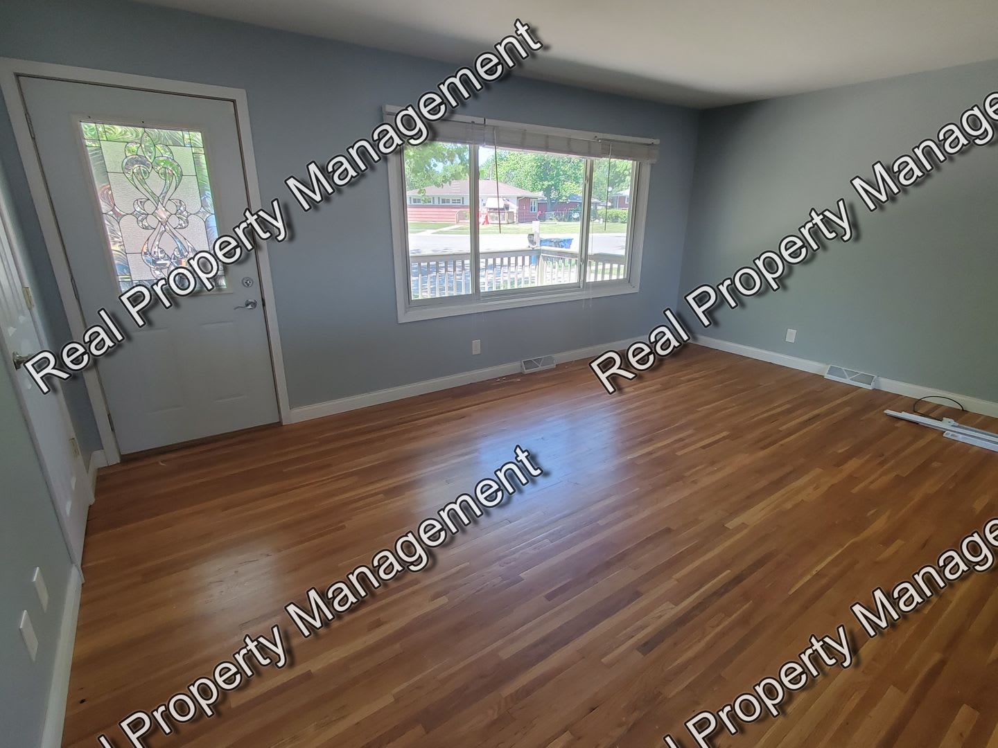 Three Bedroom Crown Point Ranch – photo 2