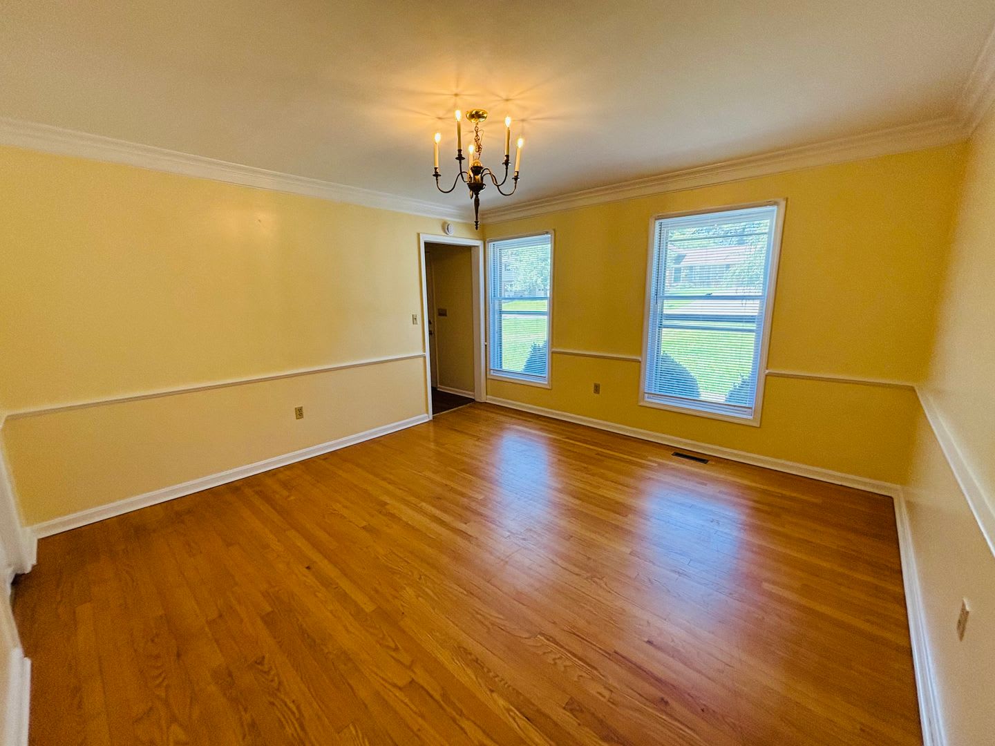 4 Bedroom, 2.5 Bath House – photo 4