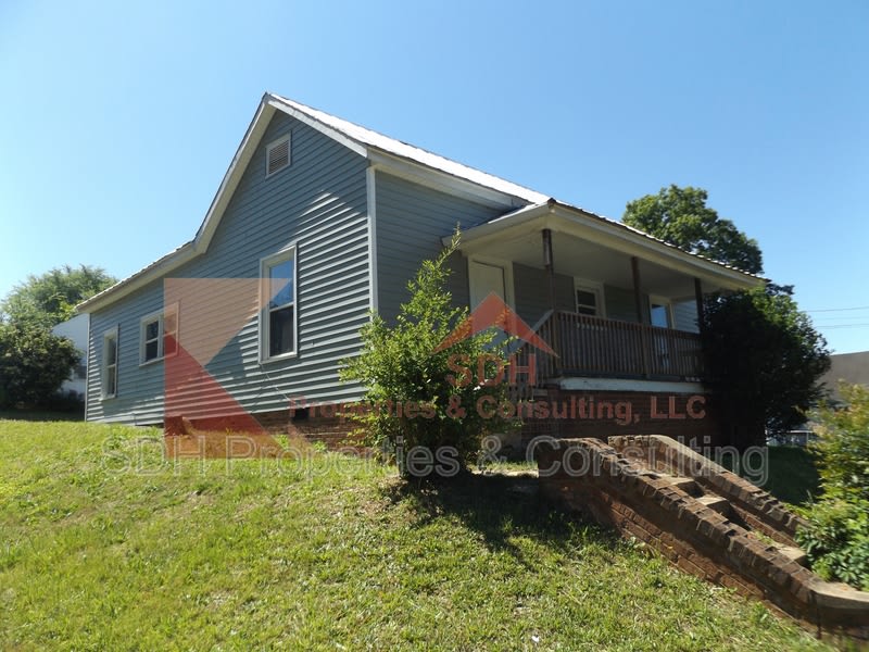 116 Aikman Avenue – photo 2