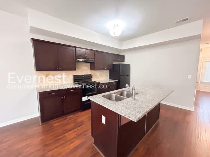 1598 Iris Walk – photo 5