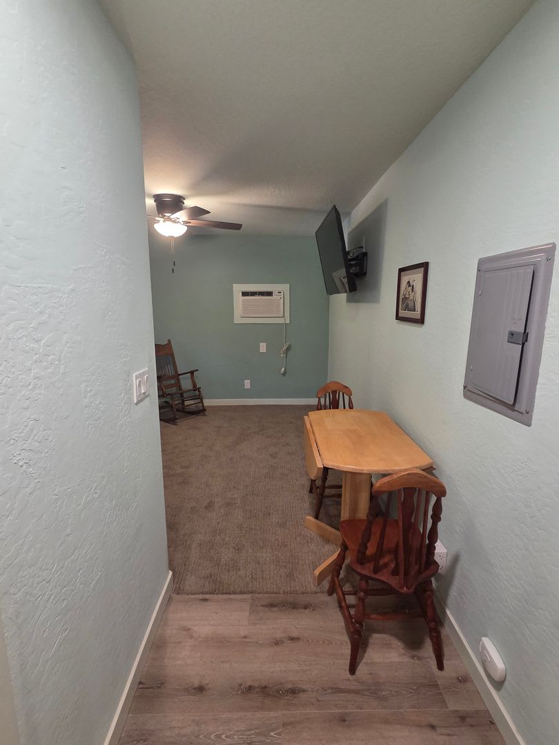1 Bedroom, 1 Bathroom Apartment – Twain Harte, CA – $1,850/Month (All Utilities Included) – photo 5