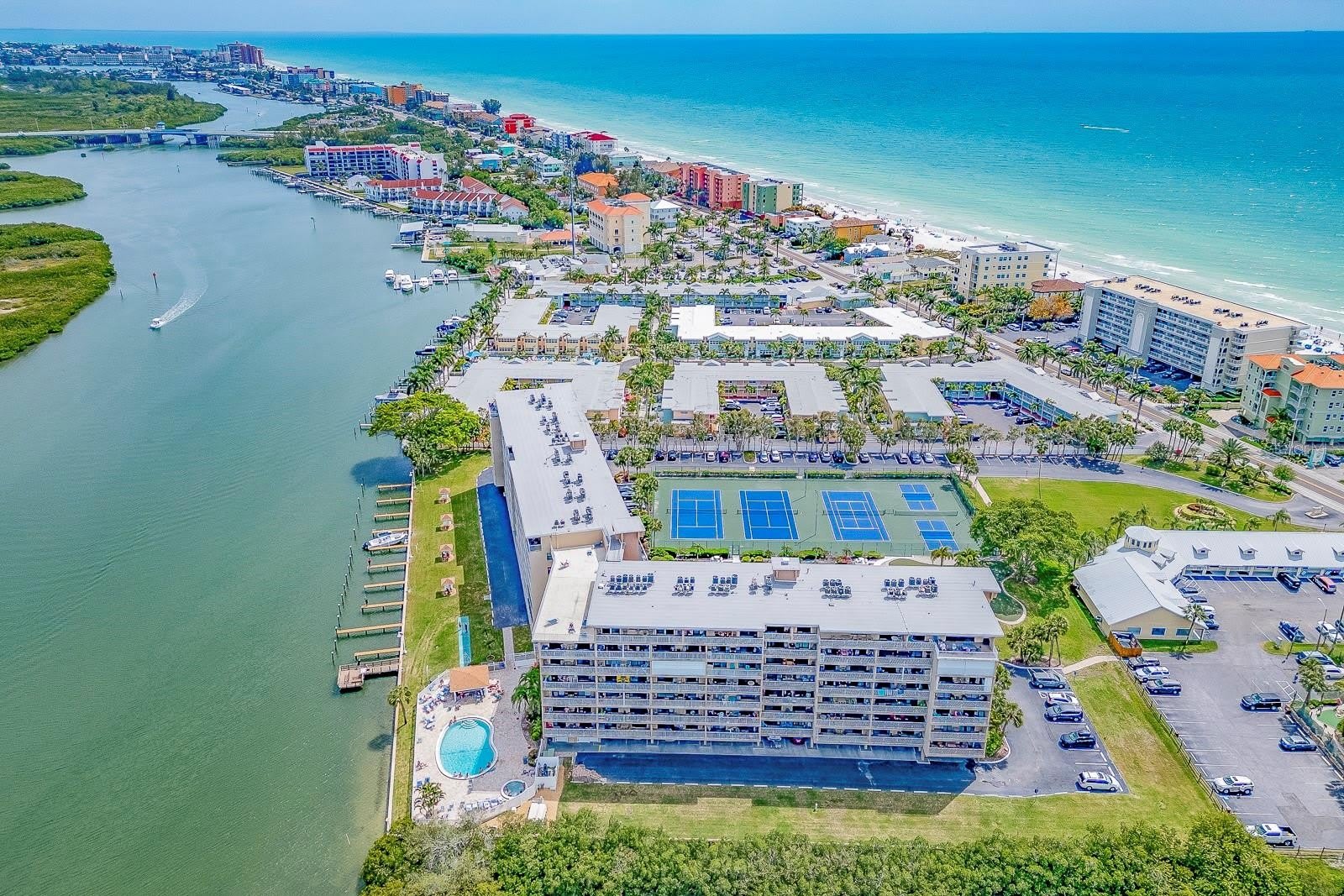 19451 GULF Boulevard – photo 1