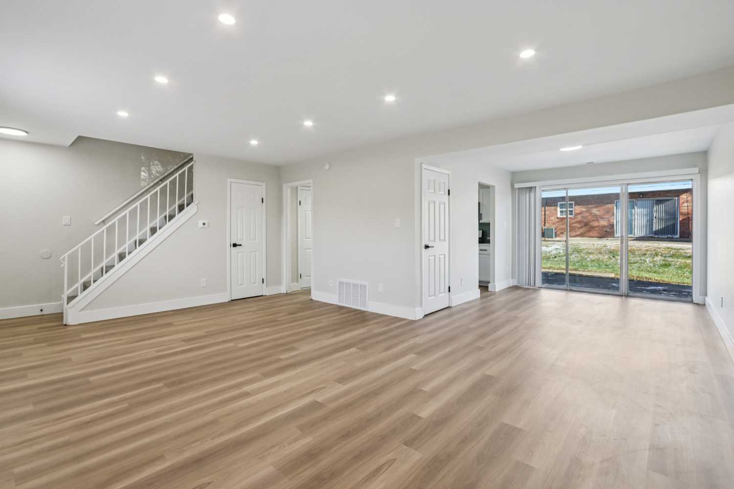 Williamsburg North Apartments – photo 2
