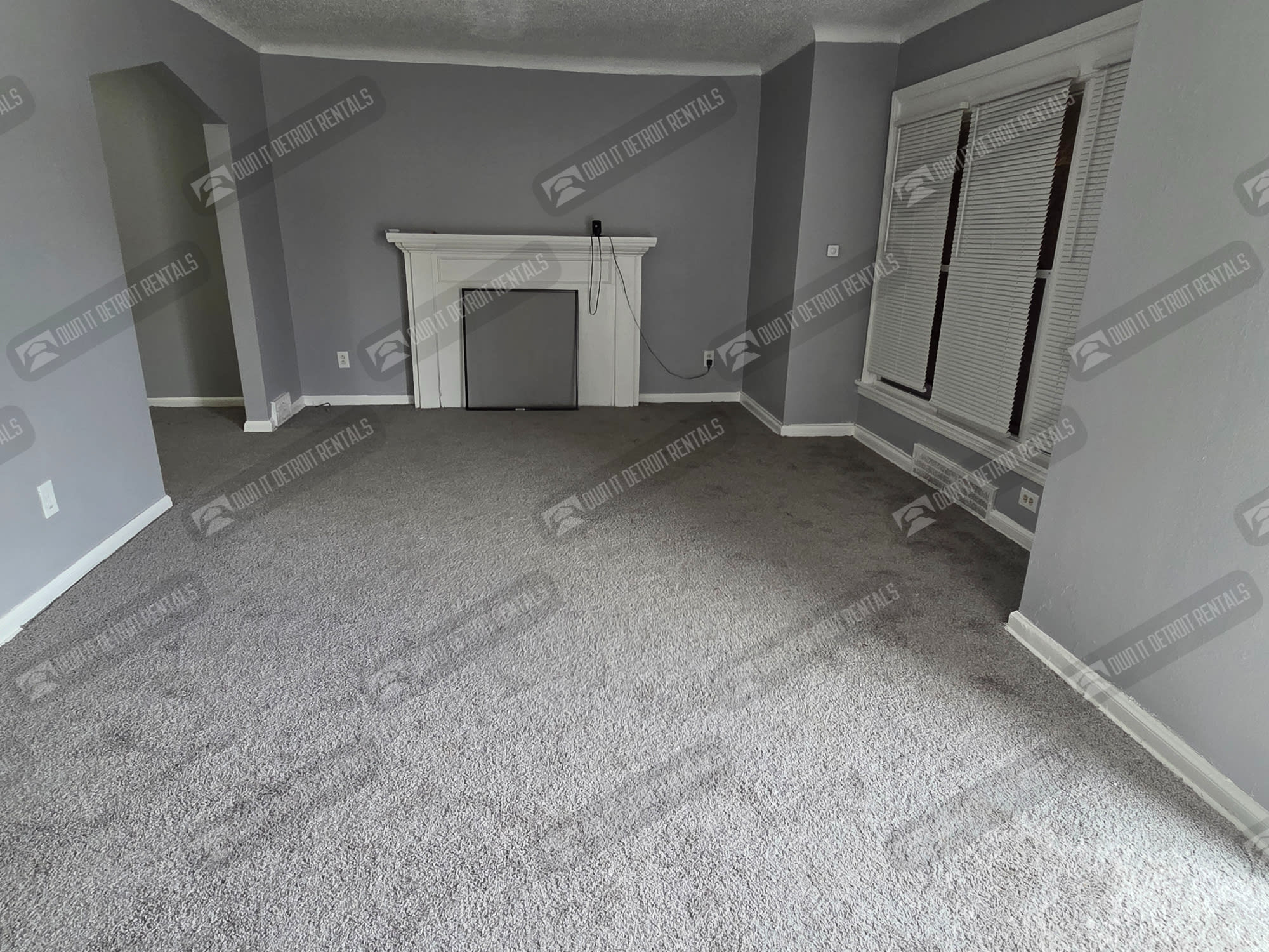 5293 Berkshire St – photo 4