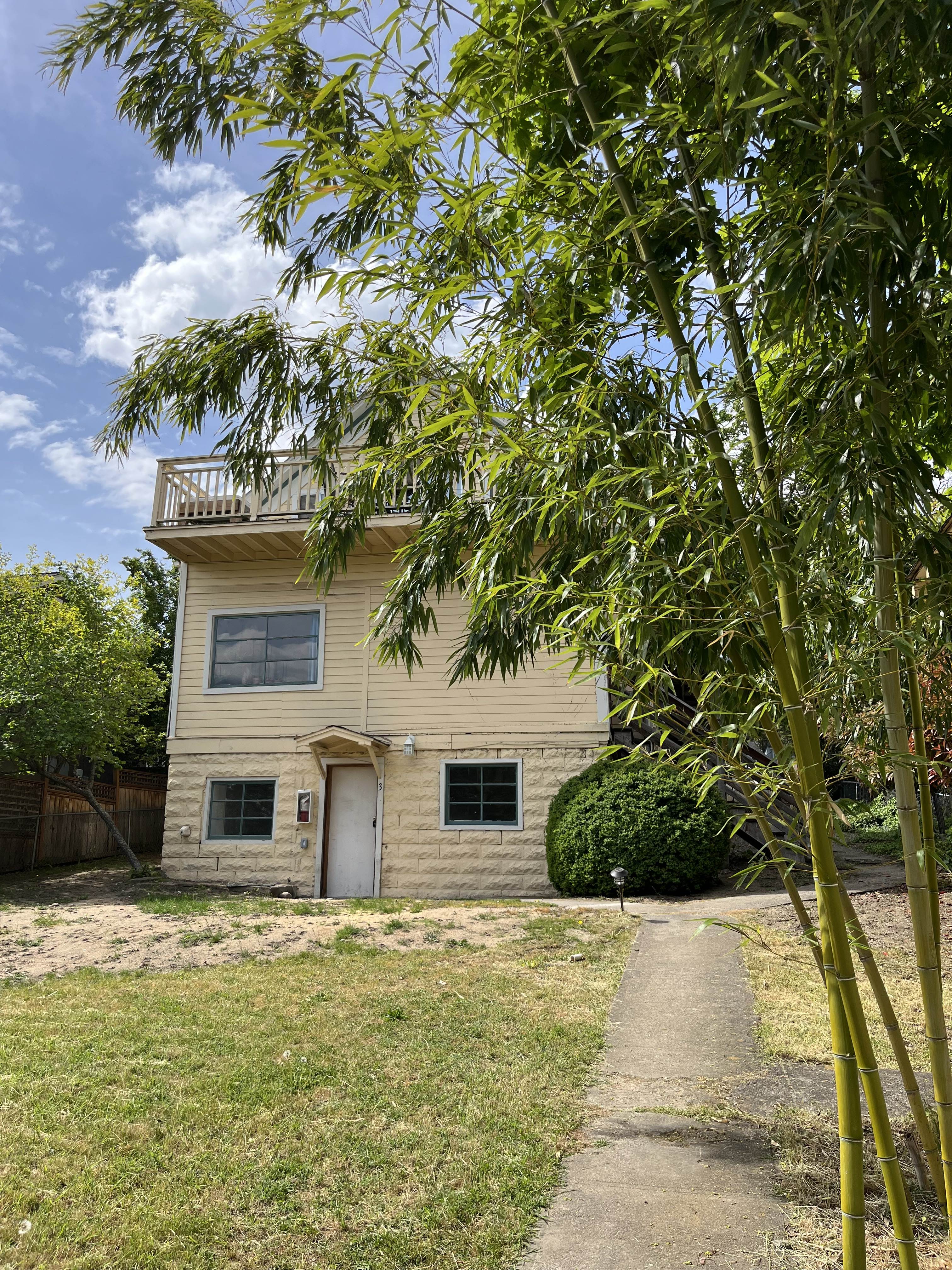 493 Fairview St – photo 2