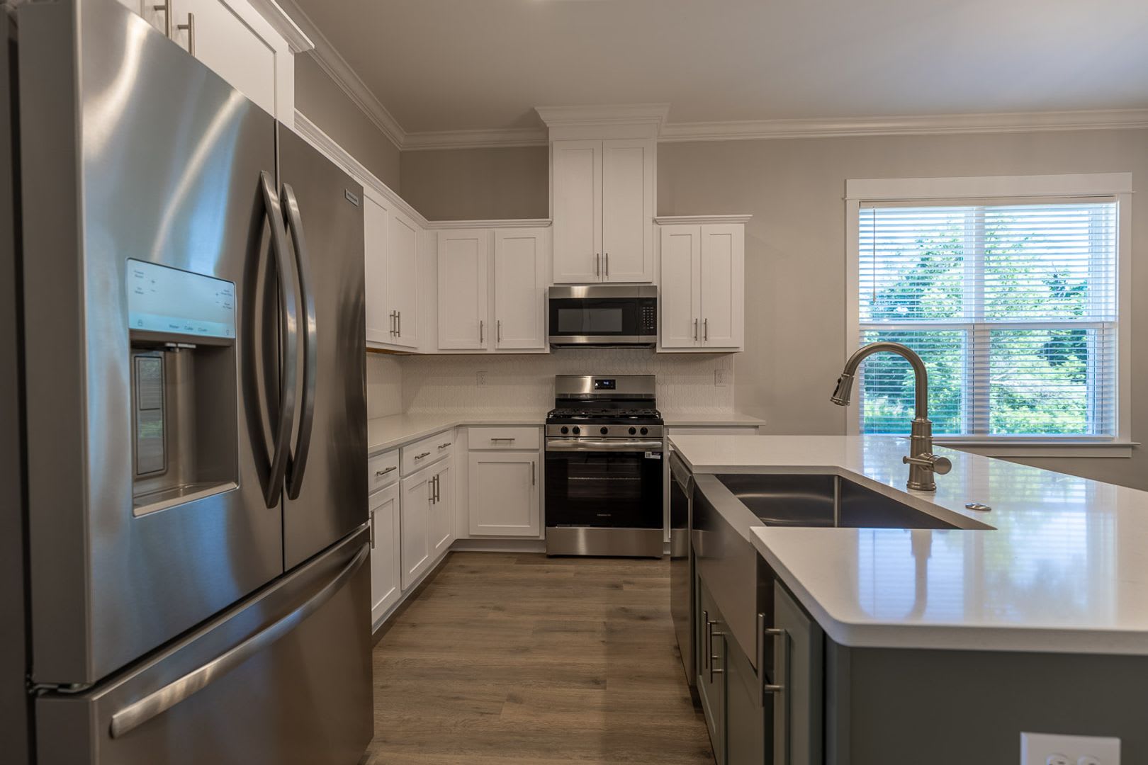 5 Bedrooms! Wooded Lot With No Back Neighbors • Luxury Finishes – photo 2
