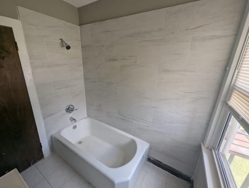 230 Broadway C – photo 3