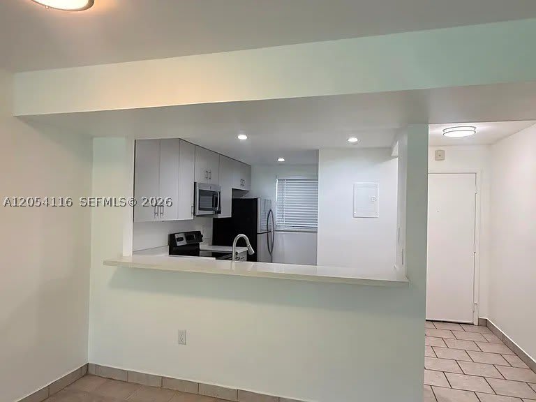 8881 Fontainebleau Blvd – photo 4
