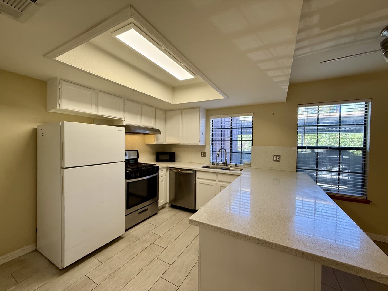 5923 Laredo Street – photo 3