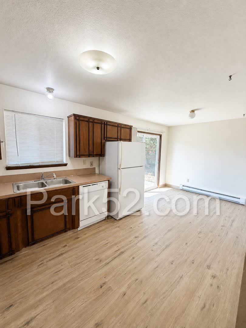 3 bedroom Single Family Rambler in Spanaway – photo 5