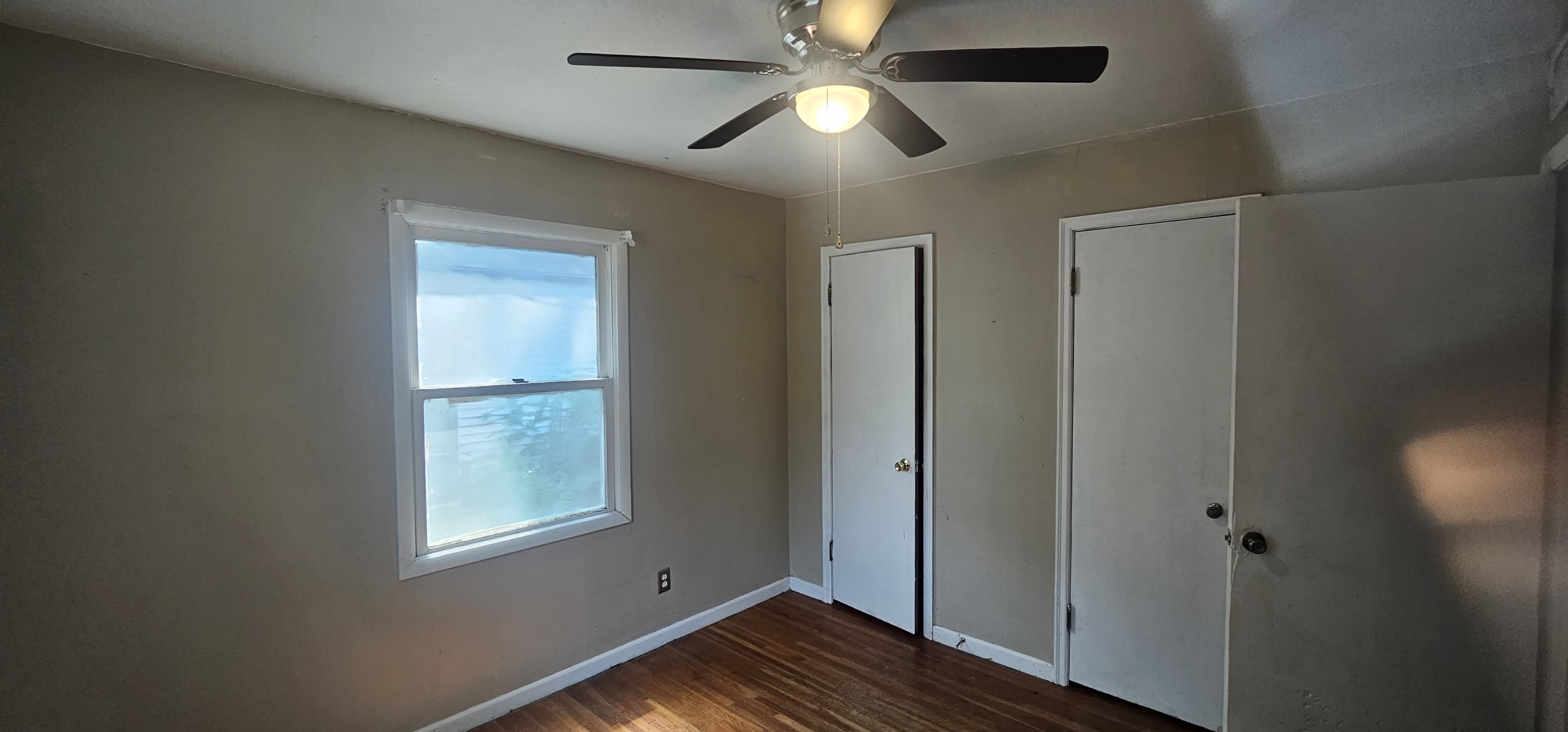 716 S Drury Lane – photo 3