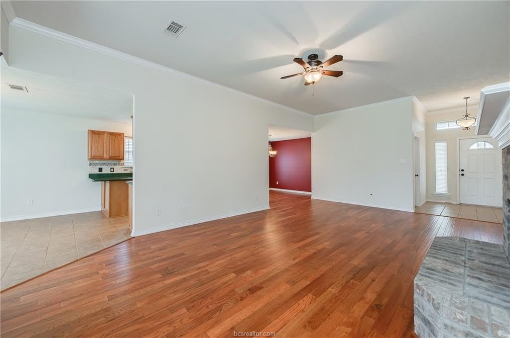 1207 Portsmouth Court – photo 5
