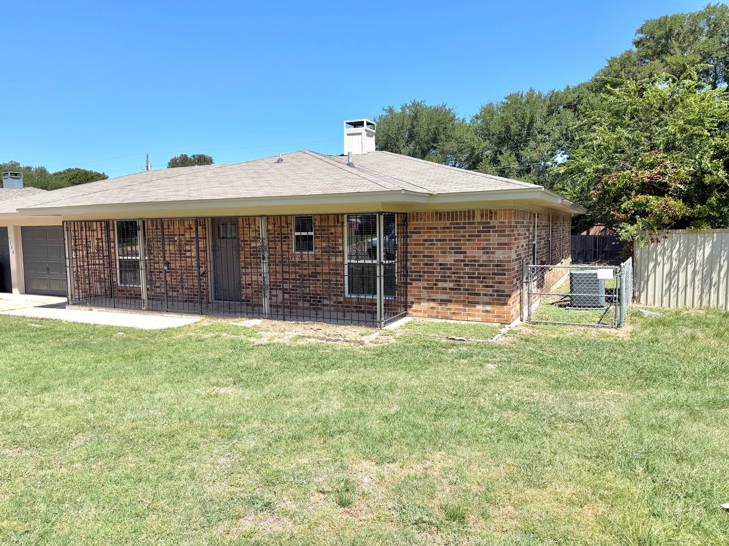Gorgeous remodeled home in the heart of Cove!! – photo 2