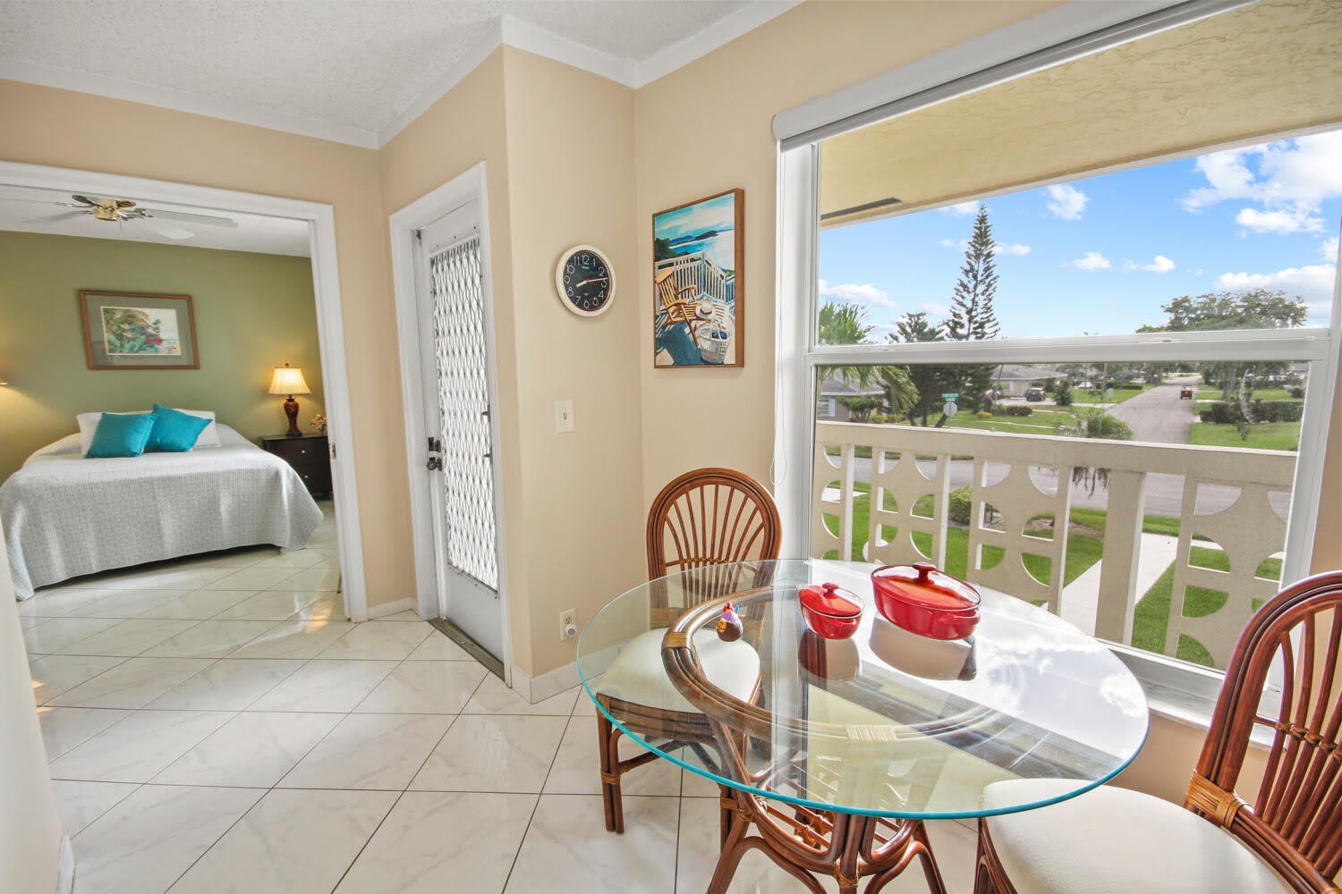 1001 Flame Vine Avenue – photo 4