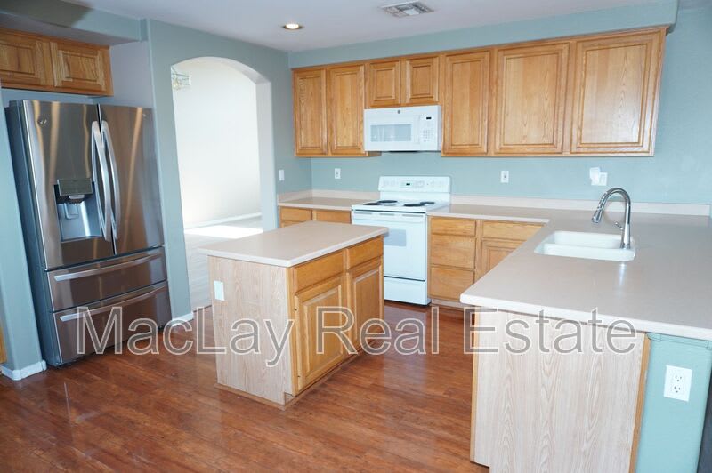 2600 S Holguin Way – photo 2