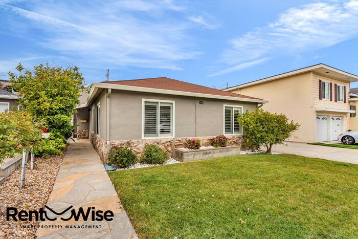 110 Cuesta Drive – photo 2