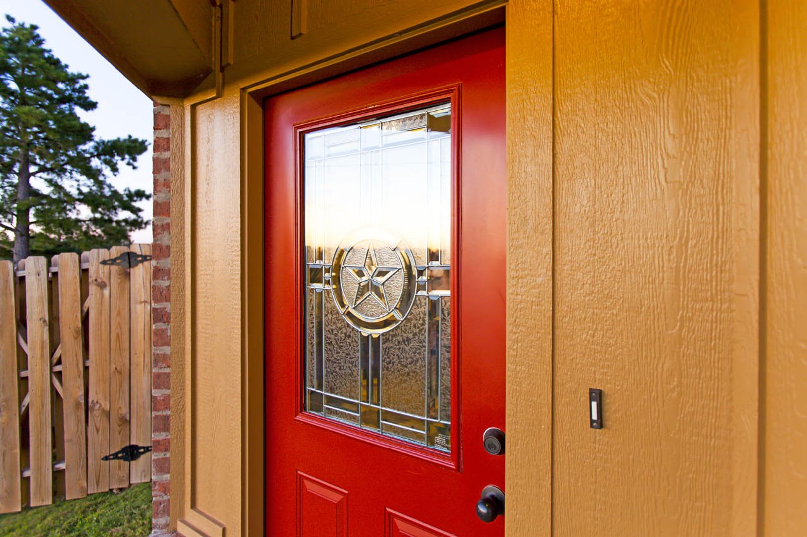 Coming Soon! Stunning 3 bed, 2 bath, 1 car garage located in West Tyler!! – photo 3