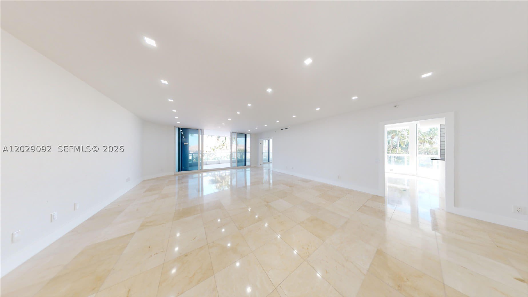 21050 NE 38th Ave – photo 4