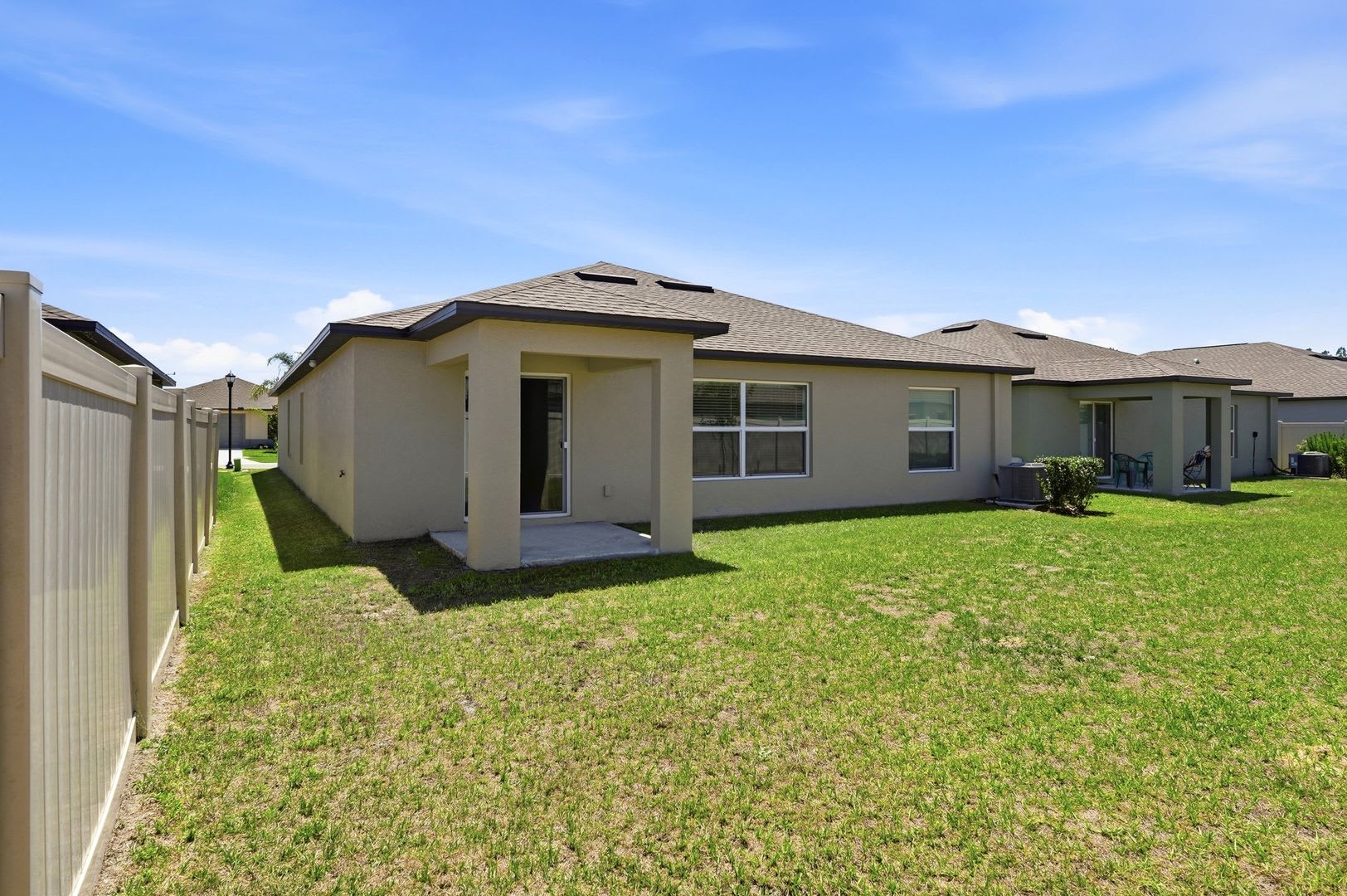 Ideal Twin Rivers homes: 4Br, quiet community – photo 5
