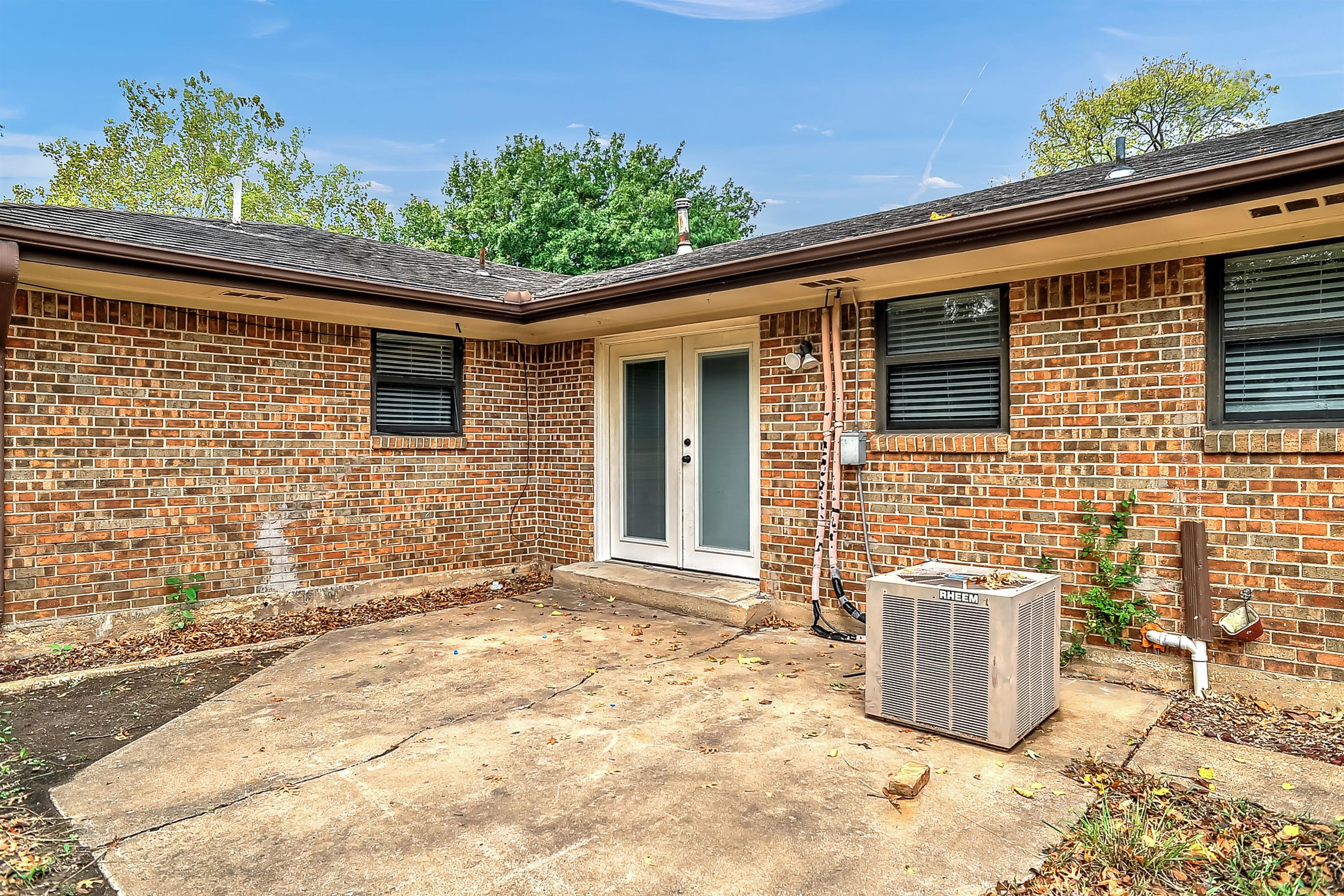 921 Holiday Drive – photo 4