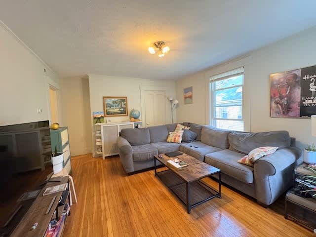 42 Faneuil St – photo 1