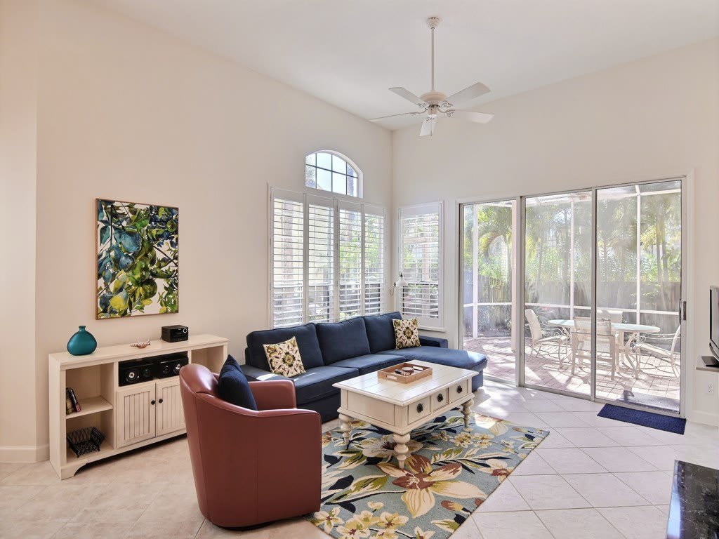 8785 Lakeside Boulevard – photo 3