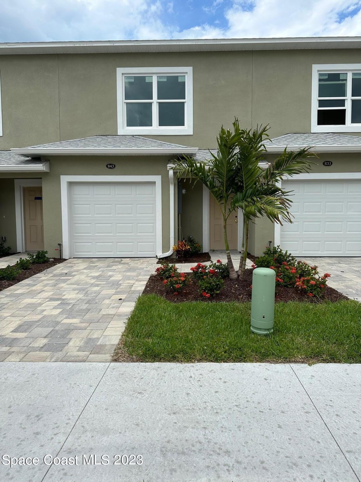 833 Paddleboard Court – photo 2