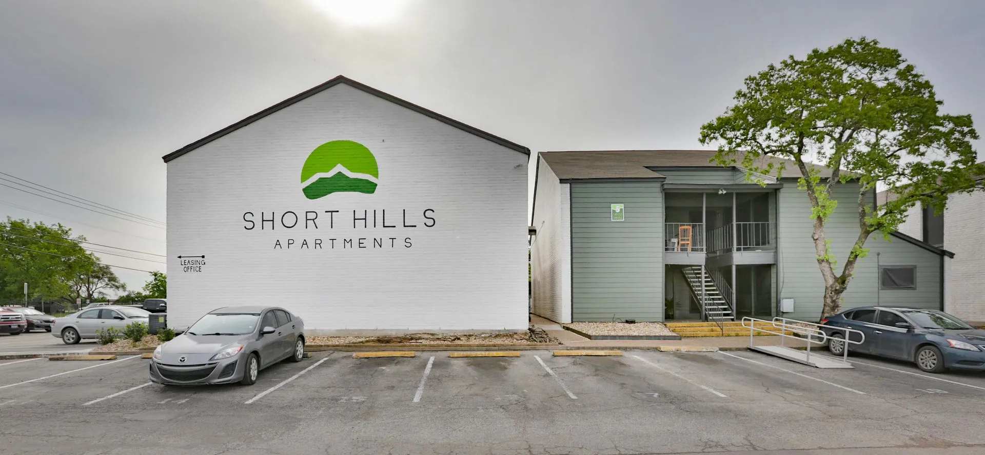 Short Hills North – photo 3
