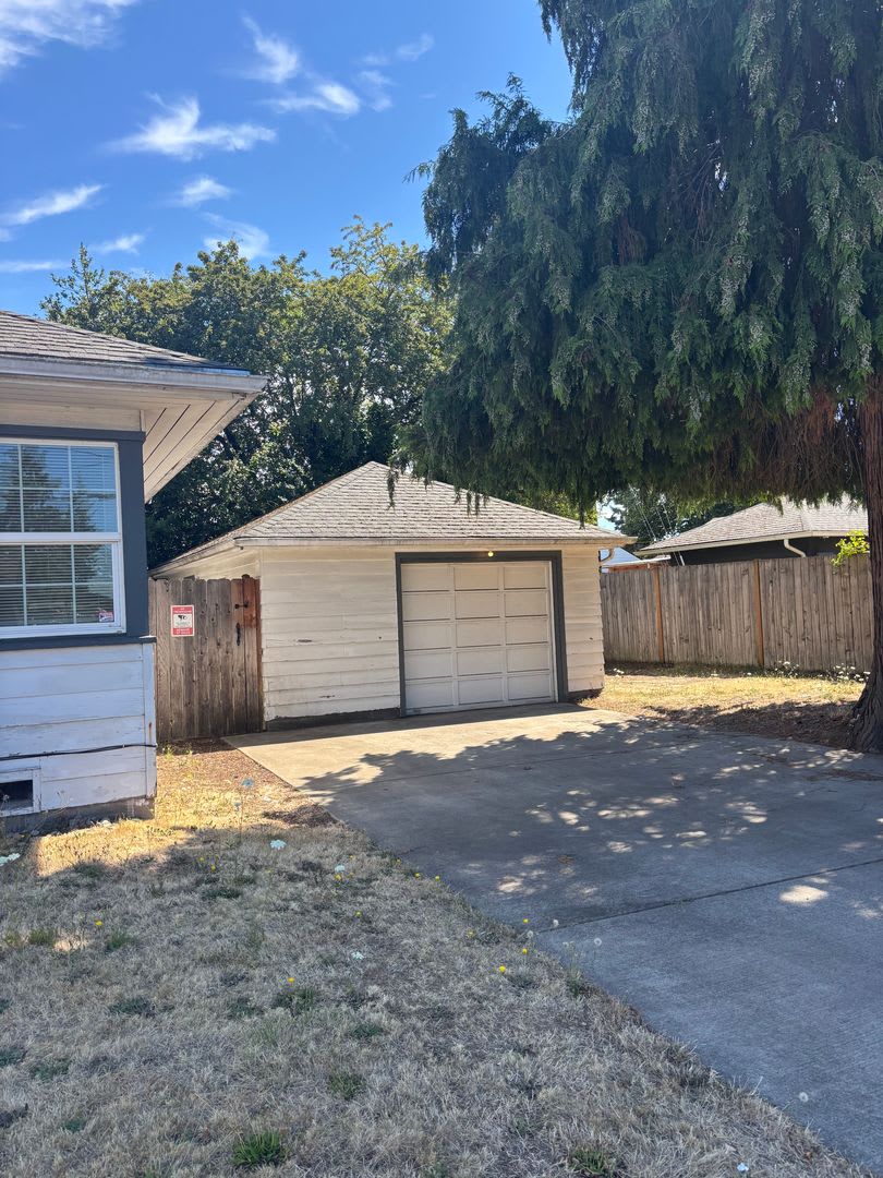 Convenient. Affordable. Available now! – photo 3