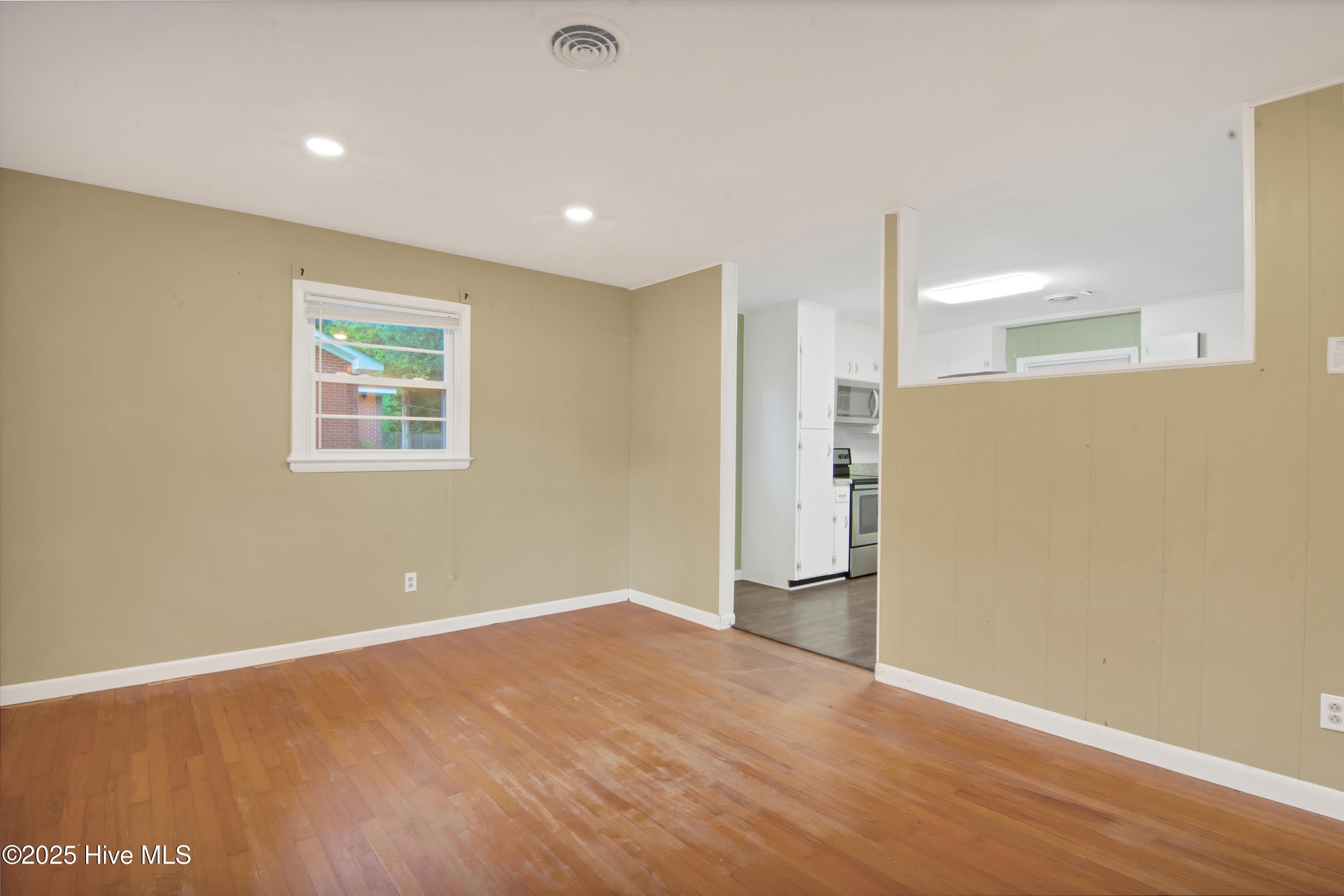 300 Long Acres Drive – photo 4