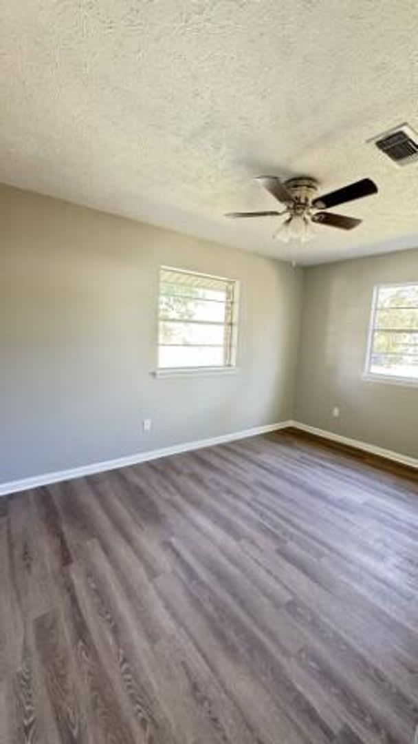 310 Parkview Ave. – photo 5