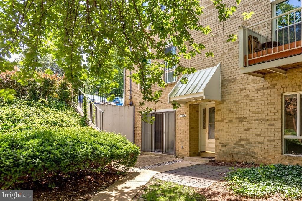 3863 PERSIMMON Circle – photo 2