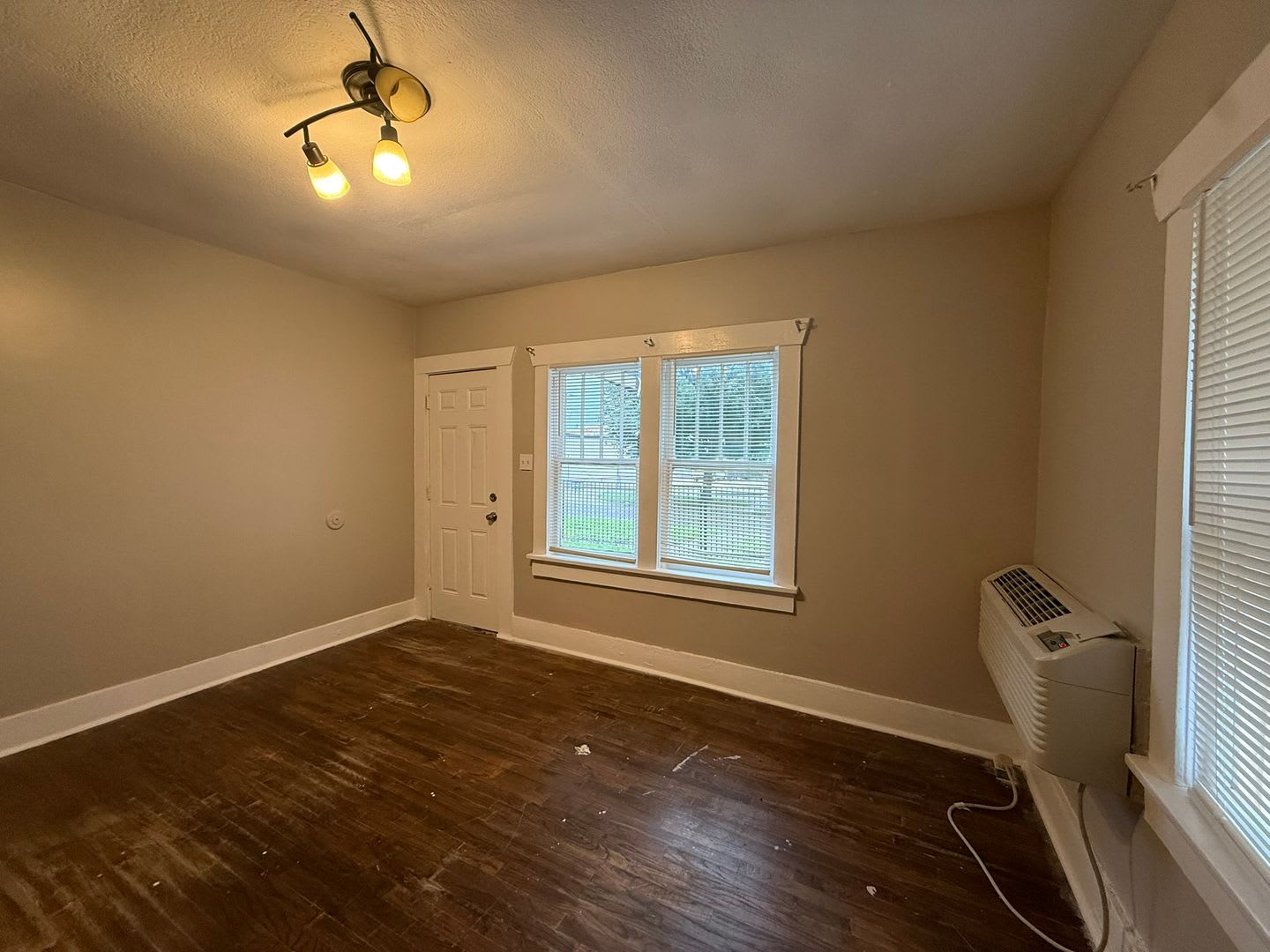 Downtown Wichita 1 Bedroom – photo 2
