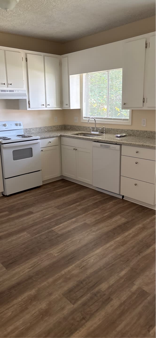 400 South Center Street314B – photo 3