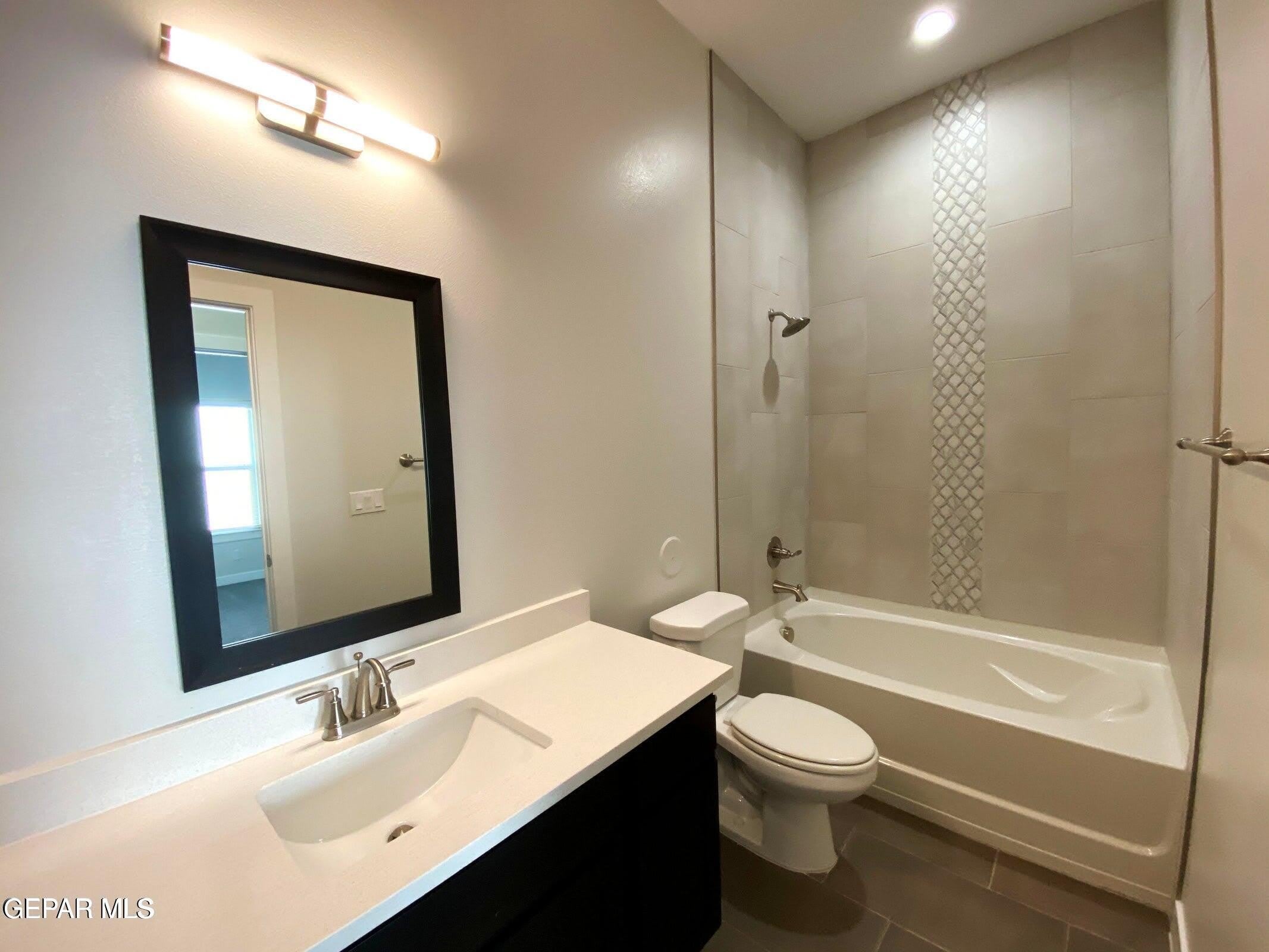 14529 Petralia Avenue – photo 4