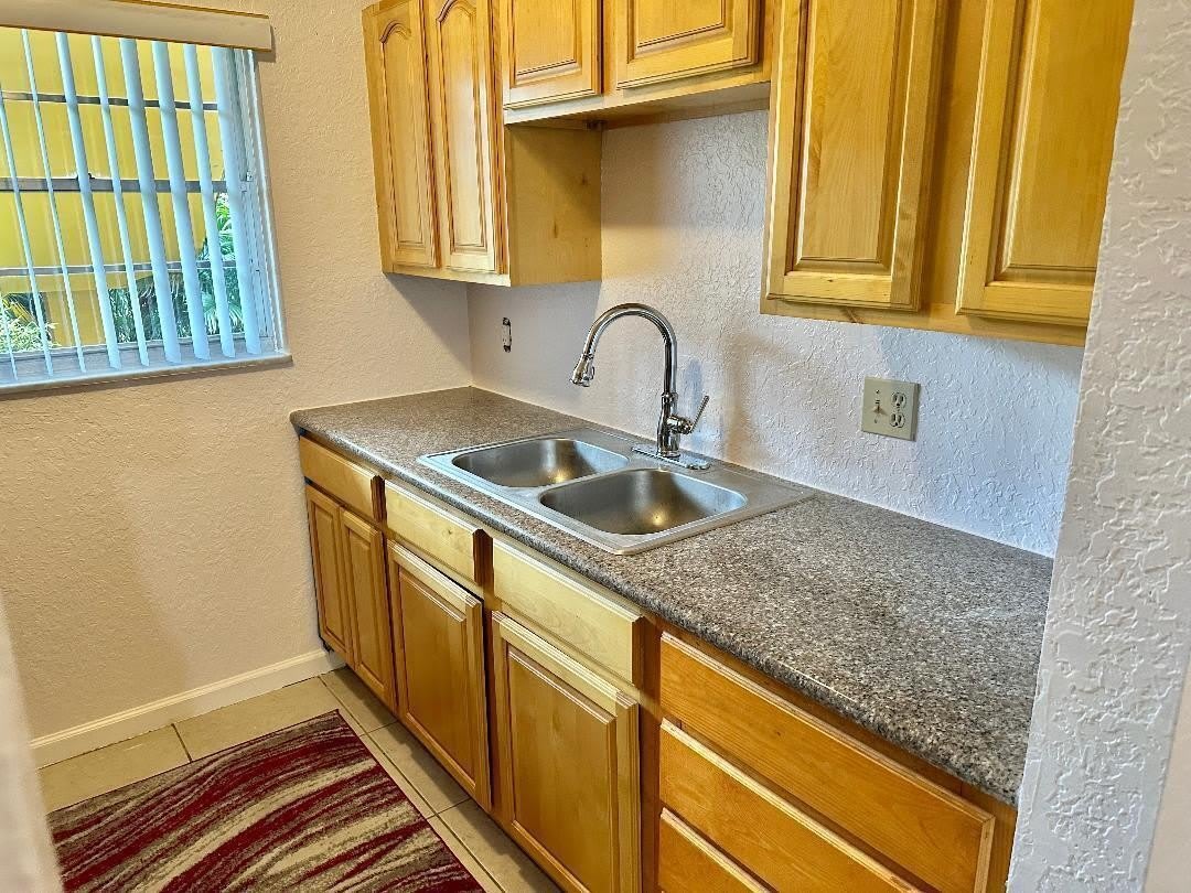 240 Croton Avenue – photo 4