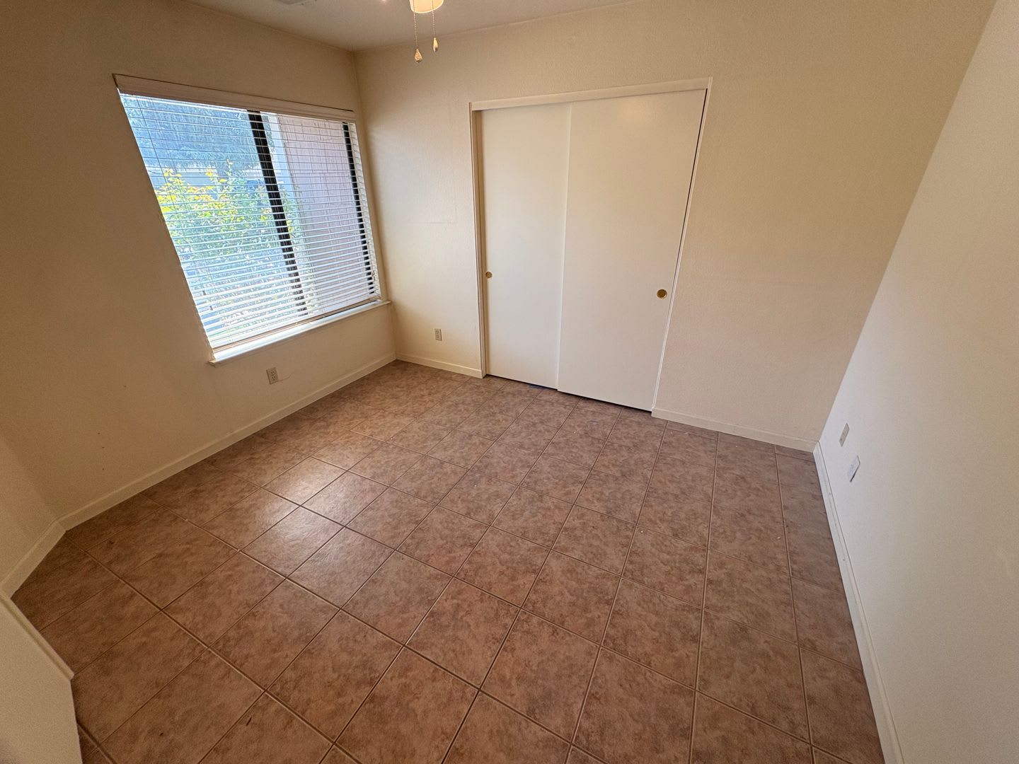 Cozy 3 bedroom, 2 bathroom home in Northeast Visalia – photo 5
