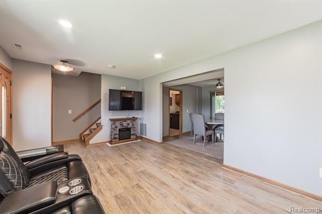 1034 Parkway – photo 5
