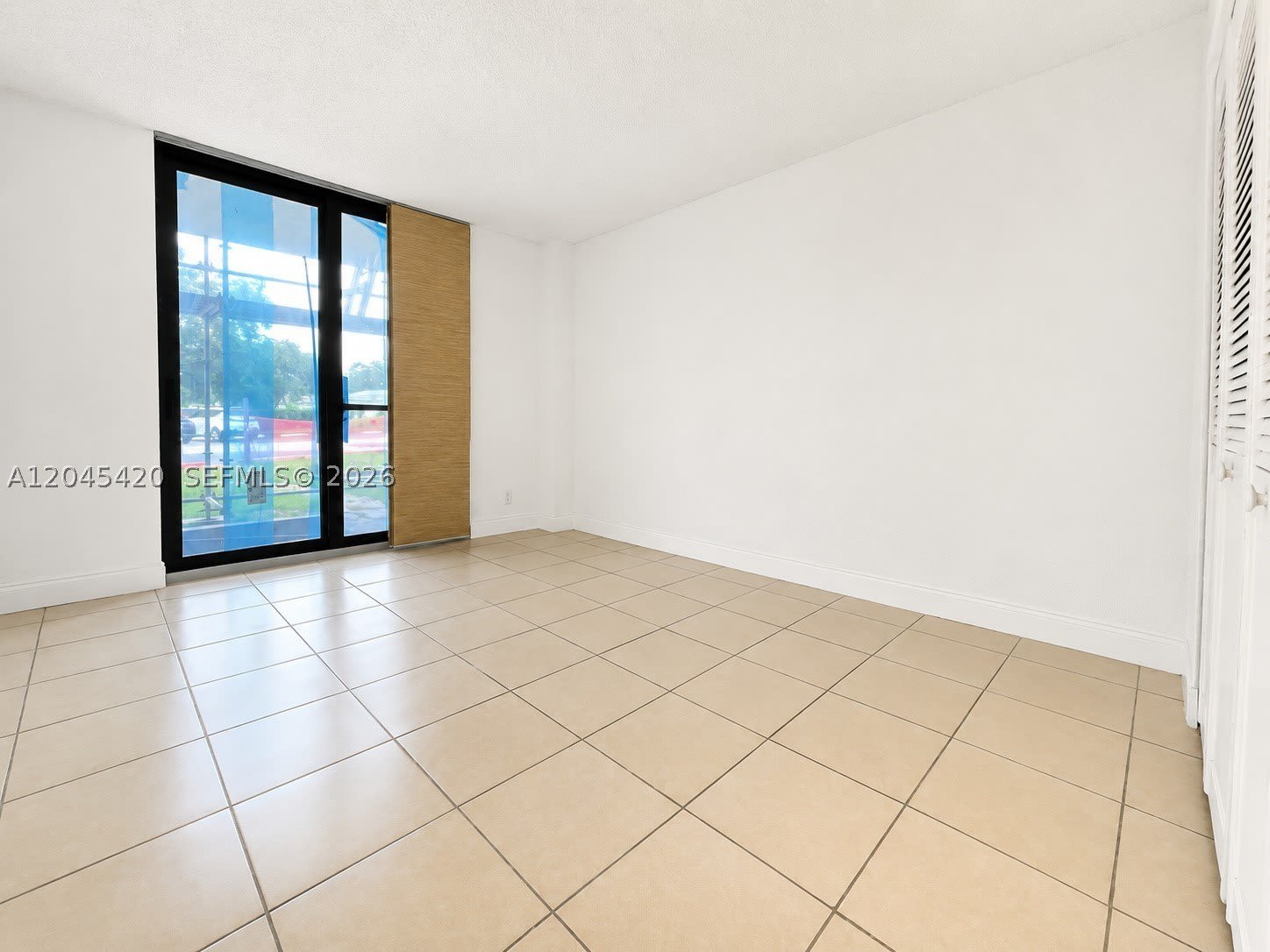3900 N Hills Dr – photo 5
