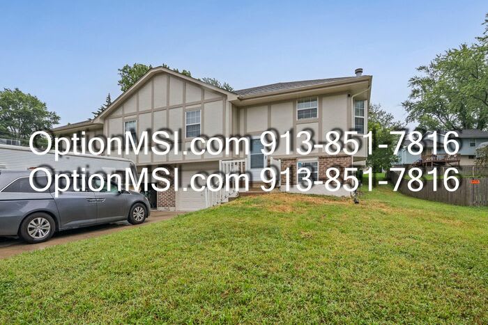 103 SE Greystone Drive – photo 1