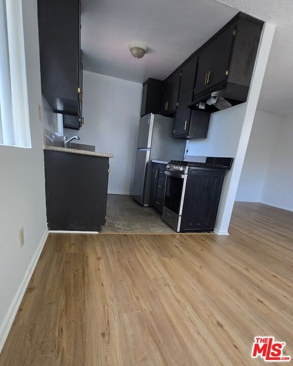 2219 S Crenshaw Blvd – photo 3