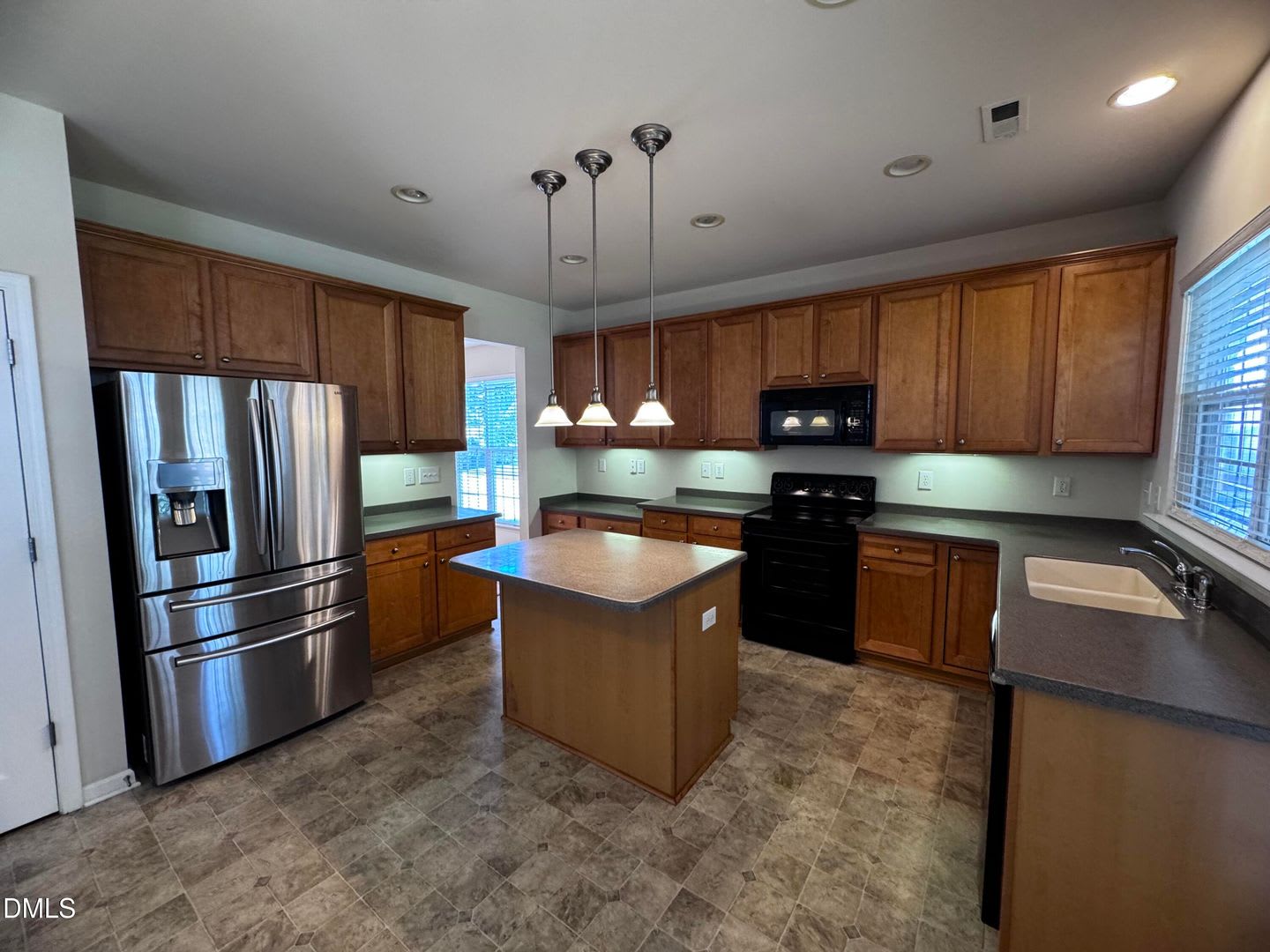 3303 Colorcott St. – photo 2