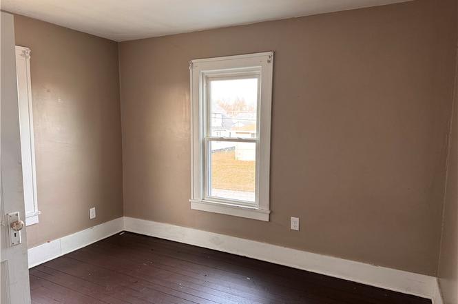 400 Emerson Avenue – photo 3