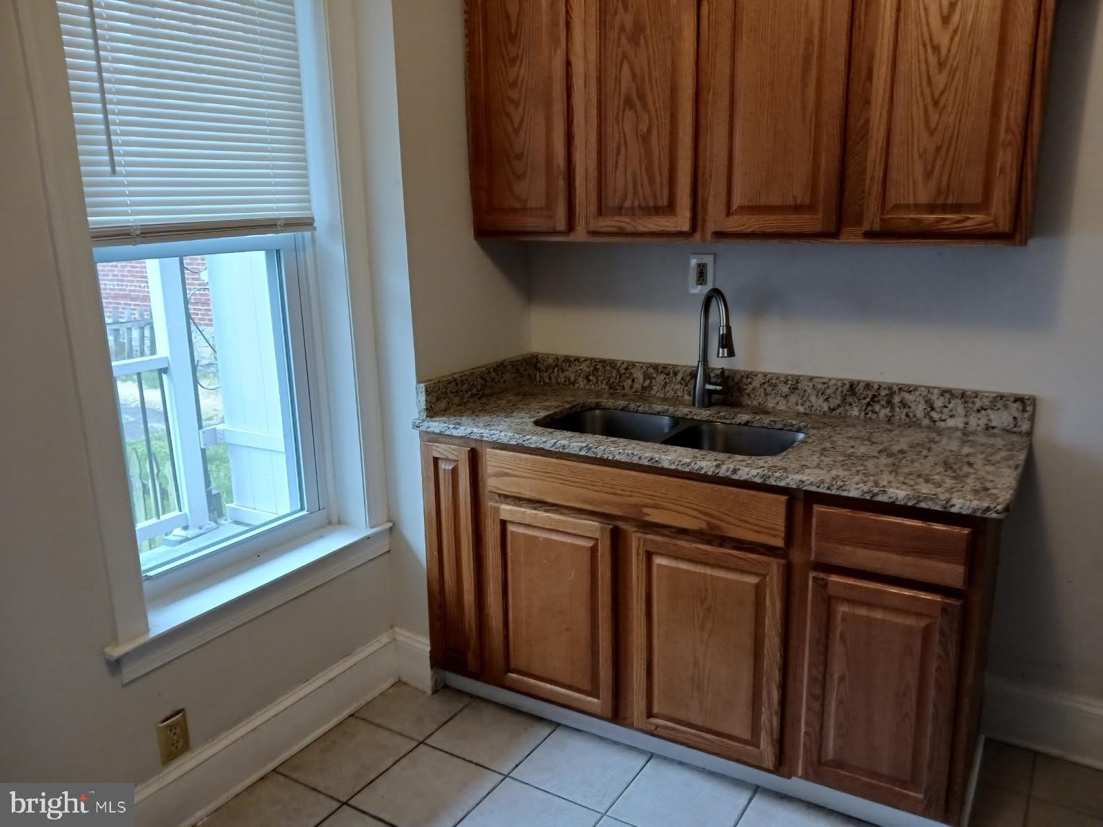 443 N MULBERRY Street – photo 4