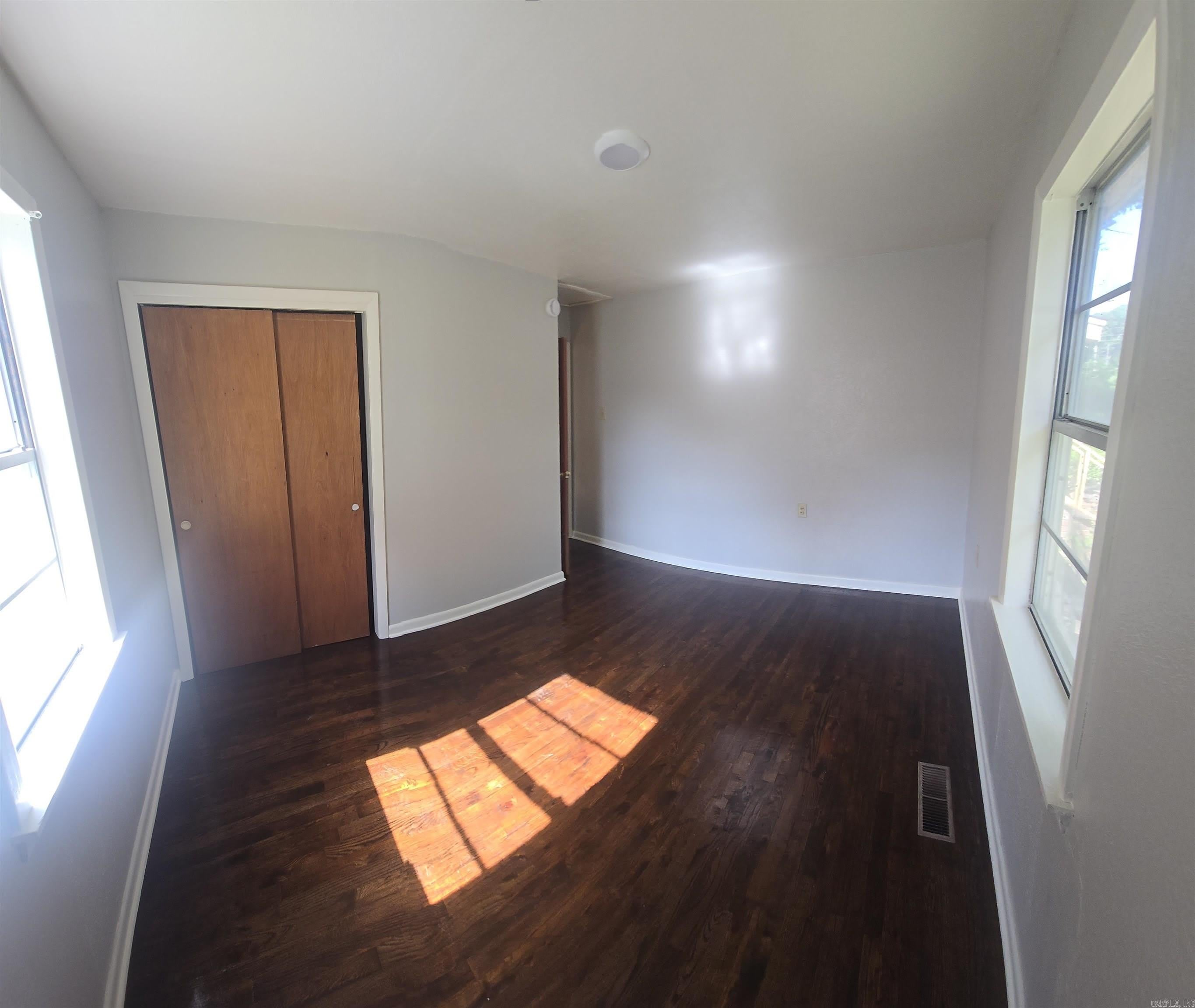 7421 Milford – photo 4