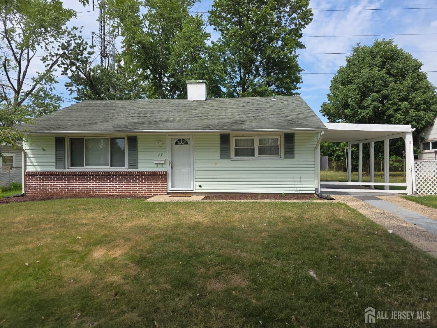 17 Colton Road – photo 1