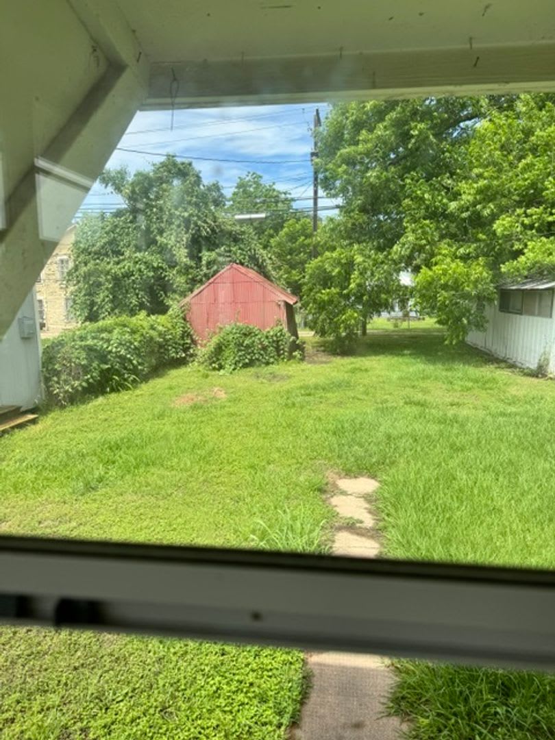 2504 Ave H – photo 2
