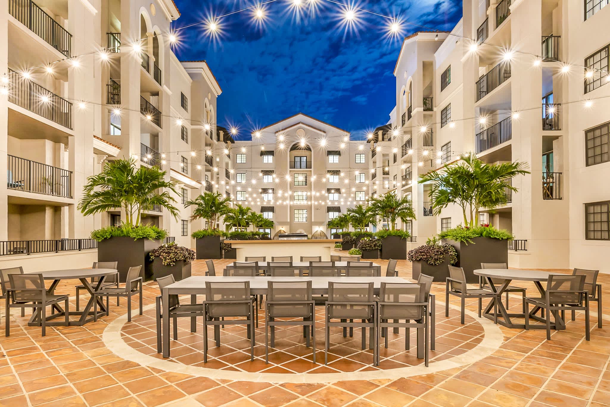 Gables Grand Plaza Apartments – photo 4