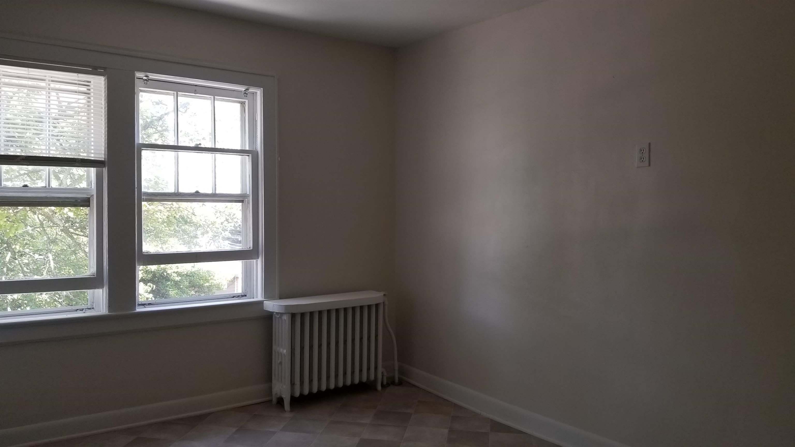 683 AVENUE E – photo 5