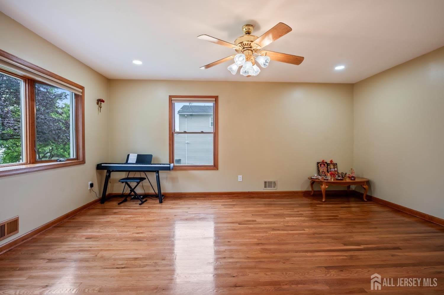 16 London Drive – photo 5